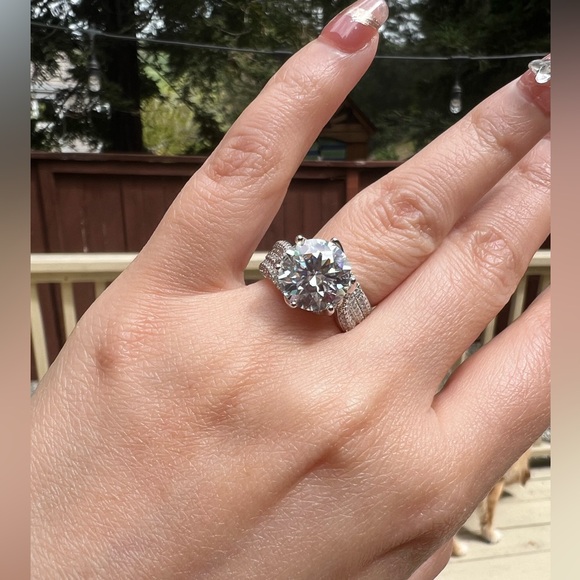 New Moissanite Engagement Luxury Ring 5CT, 18K White Gold Plated Sterling Silver - Picture 6 of 17